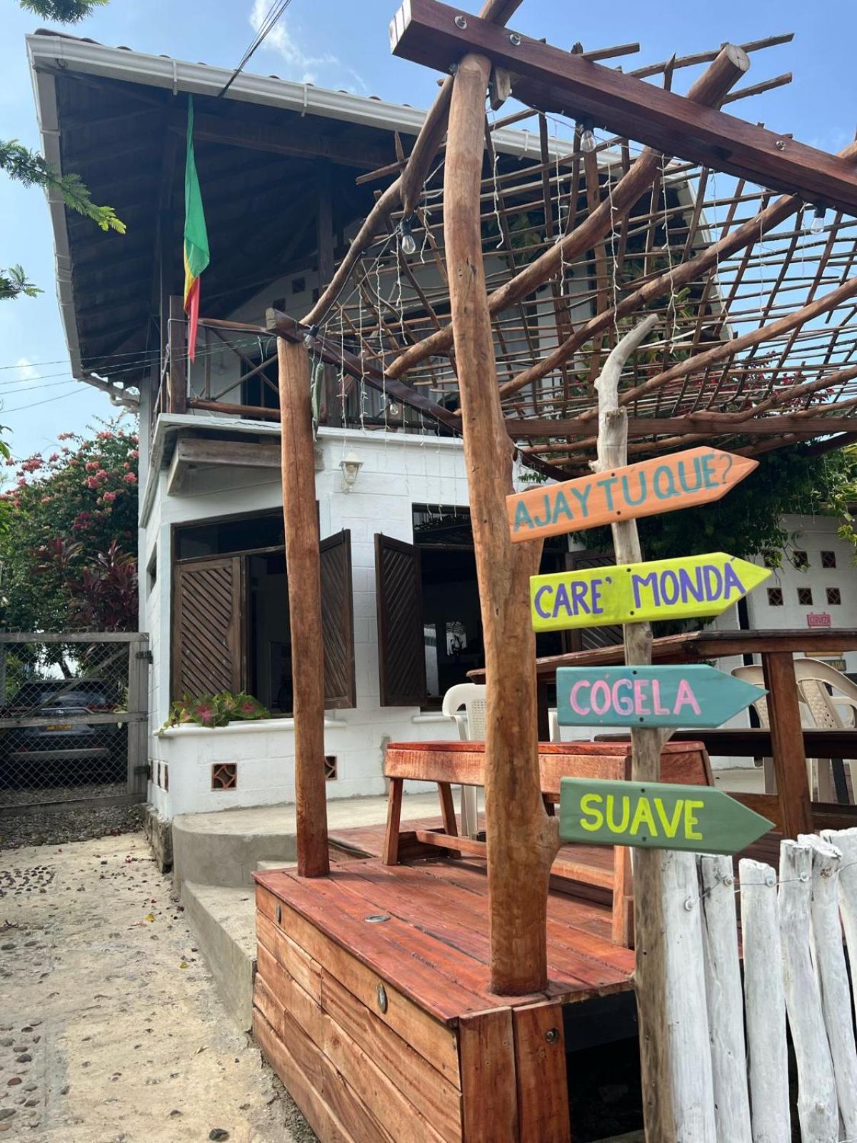 Afro Hostel Necocli Bagian luar foto